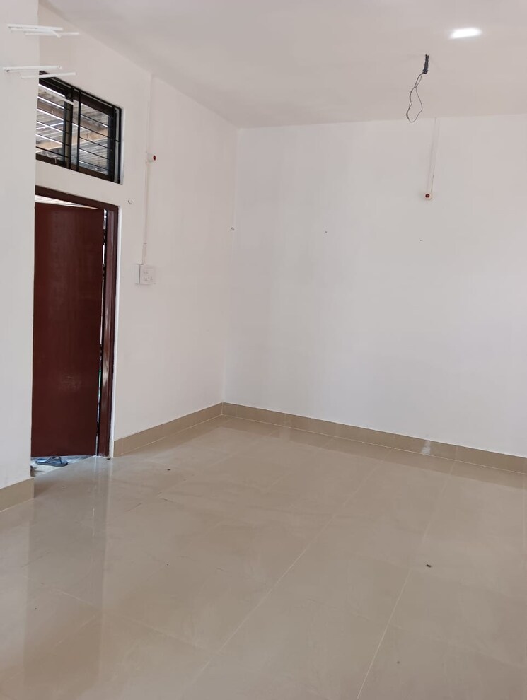 Room, six mile 1 RK 300 Sq.Ft. Builder Floor In Six Mile Guwahati 9647208