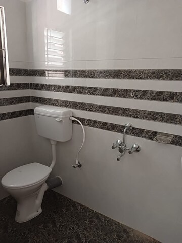 Bathroom in 1 RK Builder Floor at Six Mile – for Rent