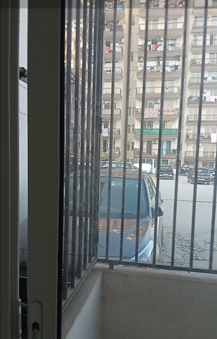 undefined, sector 102 3 Bedroom 745 Sq.Ft. Apartment In Sector 102 Gurgaon 9647206