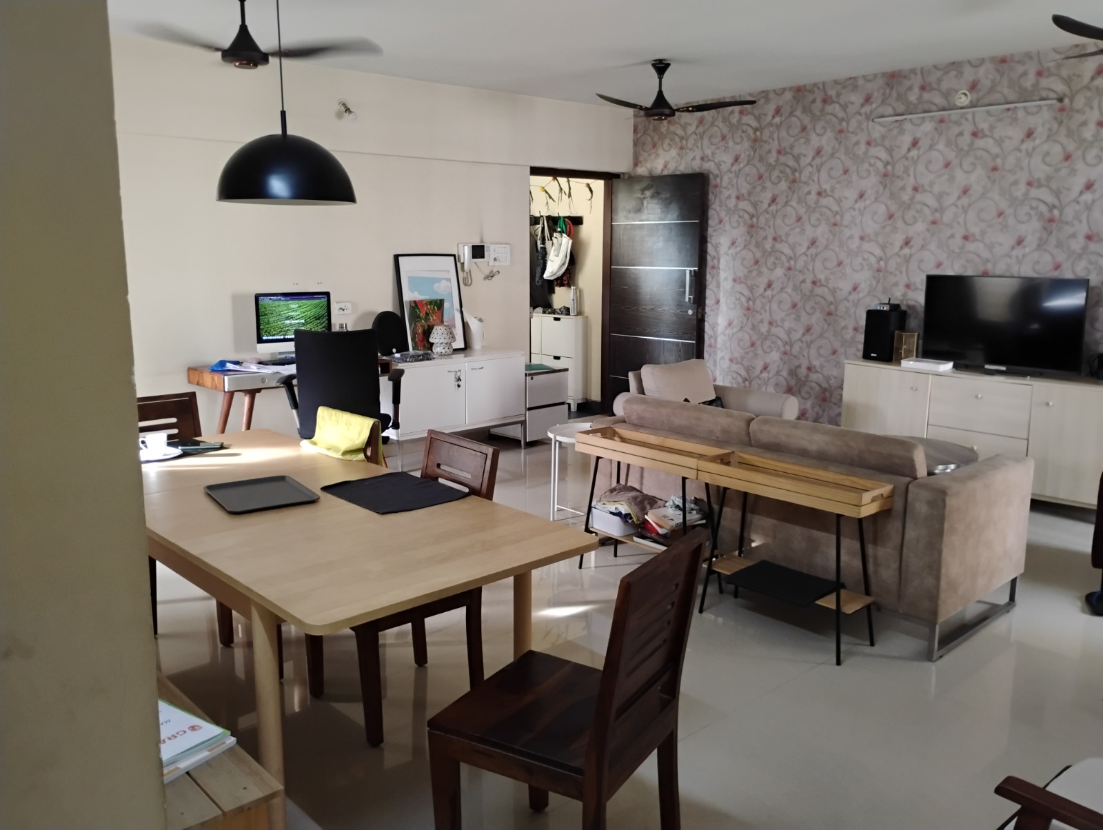 3 BHK 2000 Sq.Ft. Apartment in Paradise Sai Mannat