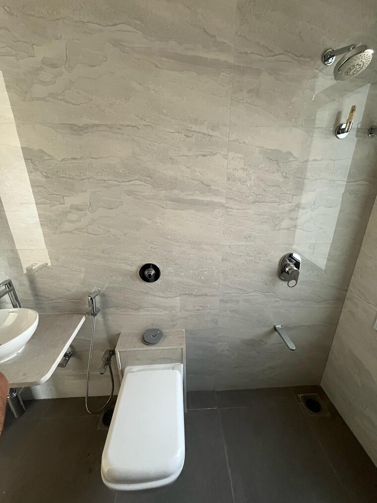 Bathroom, lodha-divino 2 Bedroom 820 Sq.Ft. Apartment In Matunga East Mumbai 9647259