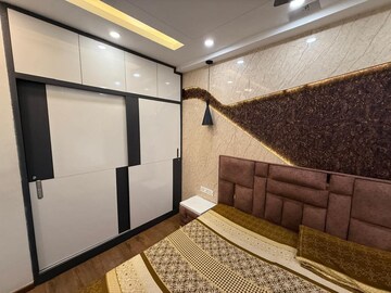 Bedroom in 4 BHK Apartment at Saket – for Rent