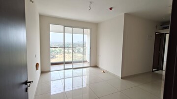 Room in 2 BHK Apartment at Vilas Javdekar Yashwin Enchante, Kharadi – for Rent