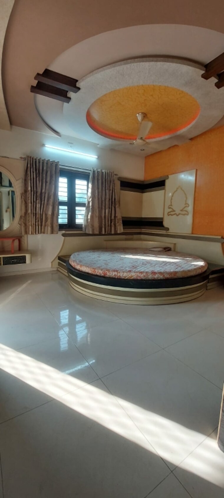 Room, sola road 3 Bedroom 2785 Sq.Ft. Villa In Sola Road Ahmedabad 9647353