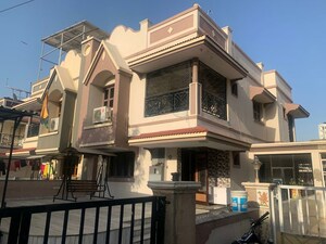 3 BHK Villa – Exterior View View at Sola Road - for Rent