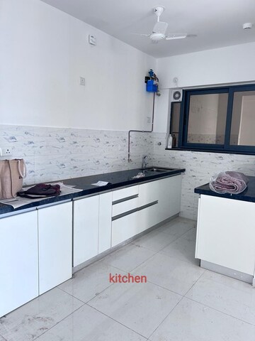 Kitchen in 3.5 BHK Apartment at Amanora Gold Towers, Hadapsar – for Rent