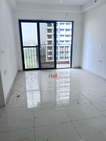 Room in 3.5 BHK Apartment at Amanora Gold Towers, Hadapsar – for Rent