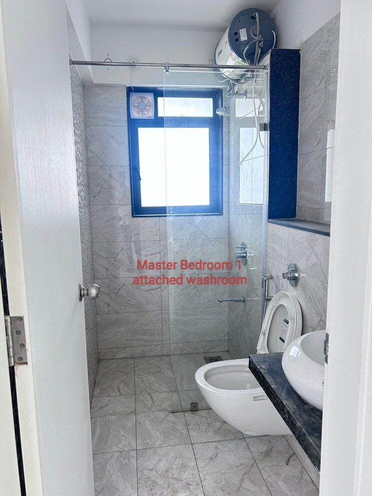 Bathroom, amanora-gold-towers 3.5 Bedroom 1400 Sq.Ft. Apartment In Hadapsar Pune 9647344