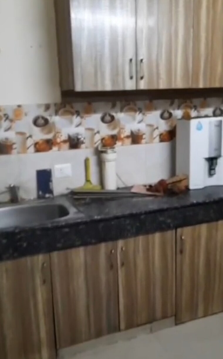 Kitchen, kw-srishti 2 Bedroom 1000 Sq.Ft. Apartment In Raj Nagar Extension Ghaziabad 9647355