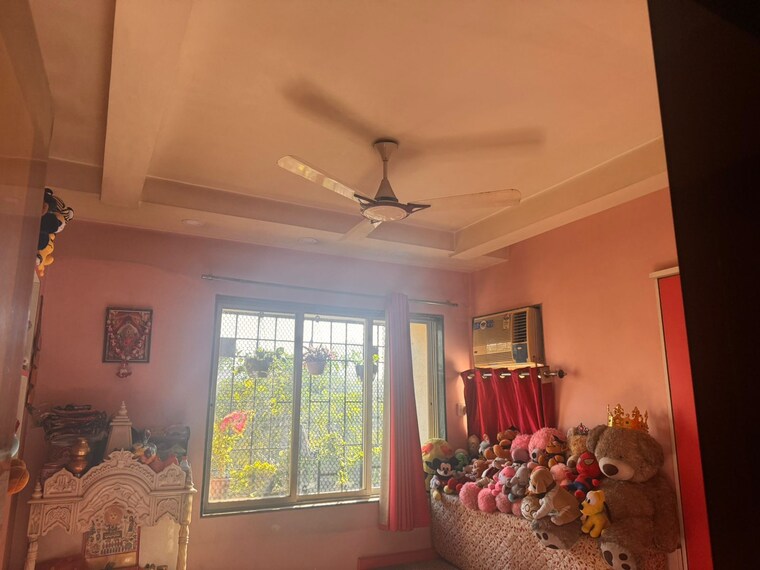 Living Room, yashraaj-park 2 Bedroom 600 Sq.Ft. Apartment In Ghodbunder Road Thane 9647364