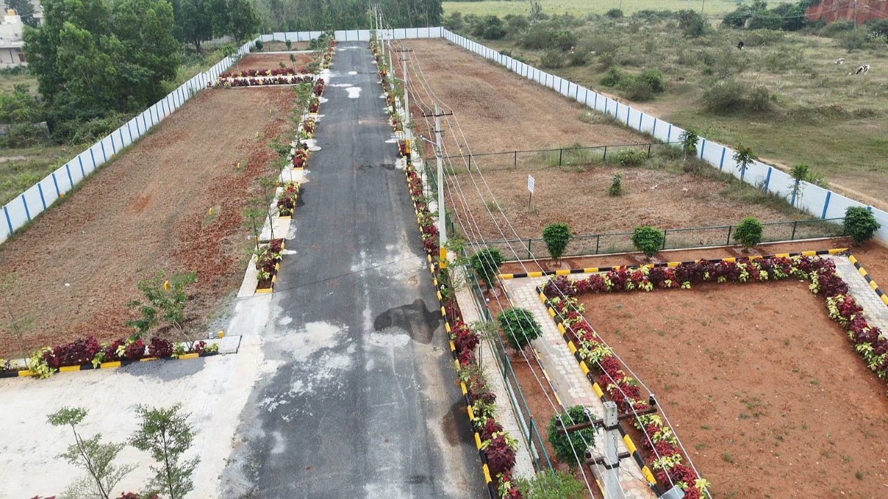 Plot For Sale in Attibele Anekal Road