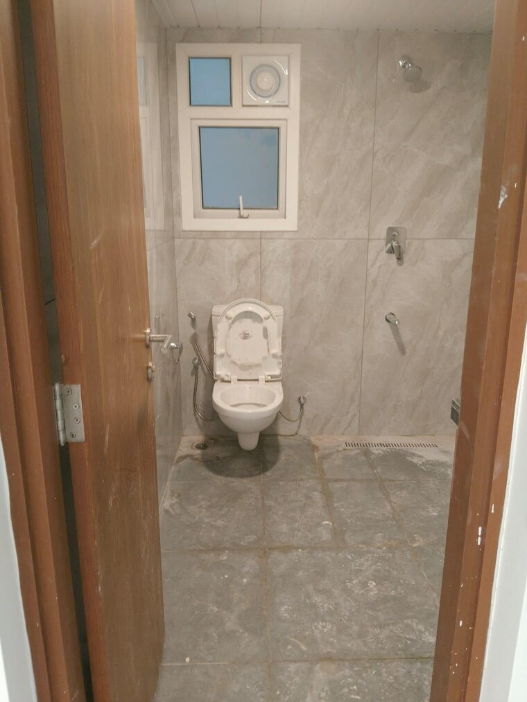 Bathroom, prestige-beverly-hills 3 Bedroom 2125 Sq.Ft. Apartment In Kokapet Hyderabad 9647405