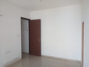2 BHK Apartment For Rent in Rustomjee Elanza, Malad West