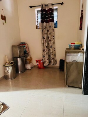 Room in 3 BHK Apartment at Hill View CHS Kharghar, Kharghar – for Sale