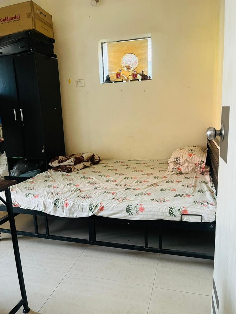 Bedroom, hill-view-chs-kharghar 3 Bedroom 100 Sq.Yd. Apartment In Kharghar Navi Mumbai 9647432