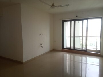 2.5 BHK Apartment For Rent in Rustomjee Elanza, Malad West