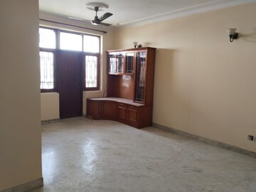 Room in 3 BHK Apartment at ATS Green II, Sector 50 – for Rent