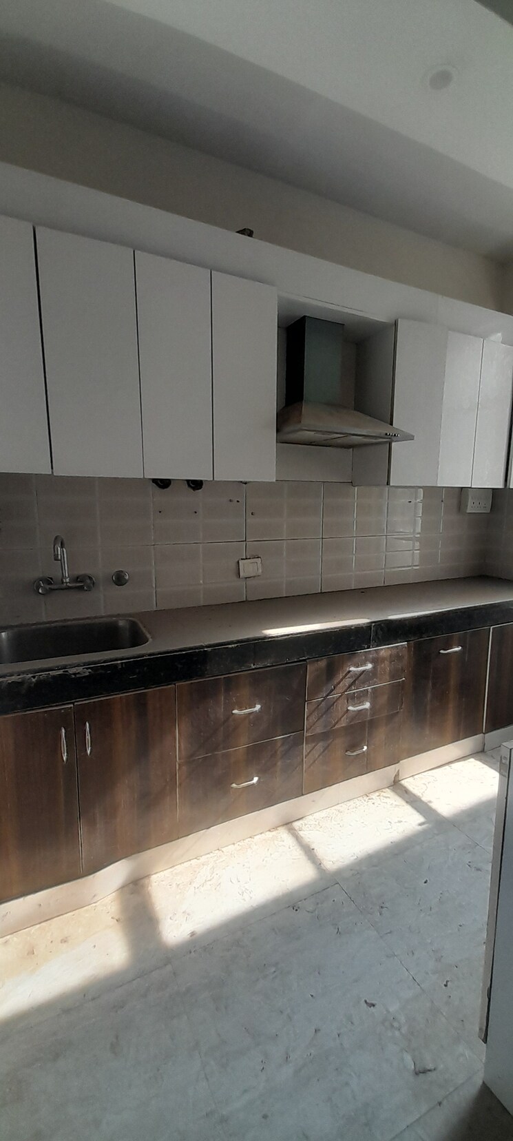 Balcony, signature-global-solera-2 2 Bedroom 565 Sq.Ft. Apartment In Sector 107 Gurgaon 9647622