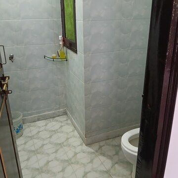 Bathroom in 1 BHK Builder Floor at RWA Apartments Sector 47, Sector 47 – for Rent
