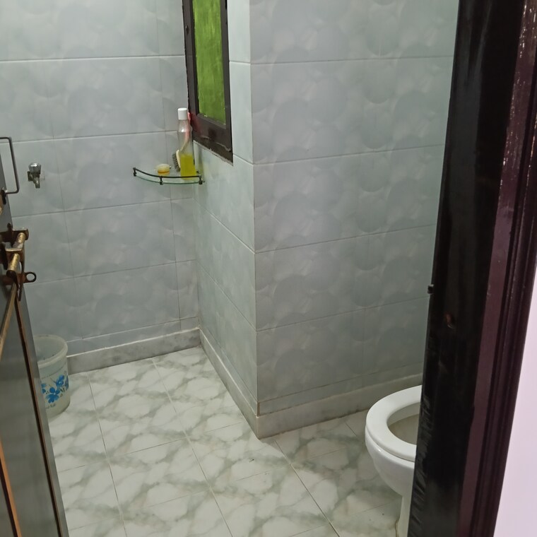 Bathroom, rwa-apartments-sector-47 1 Bedroom 112 Sq.Mt. Builder Floor In Sector 47 Noida 9647484