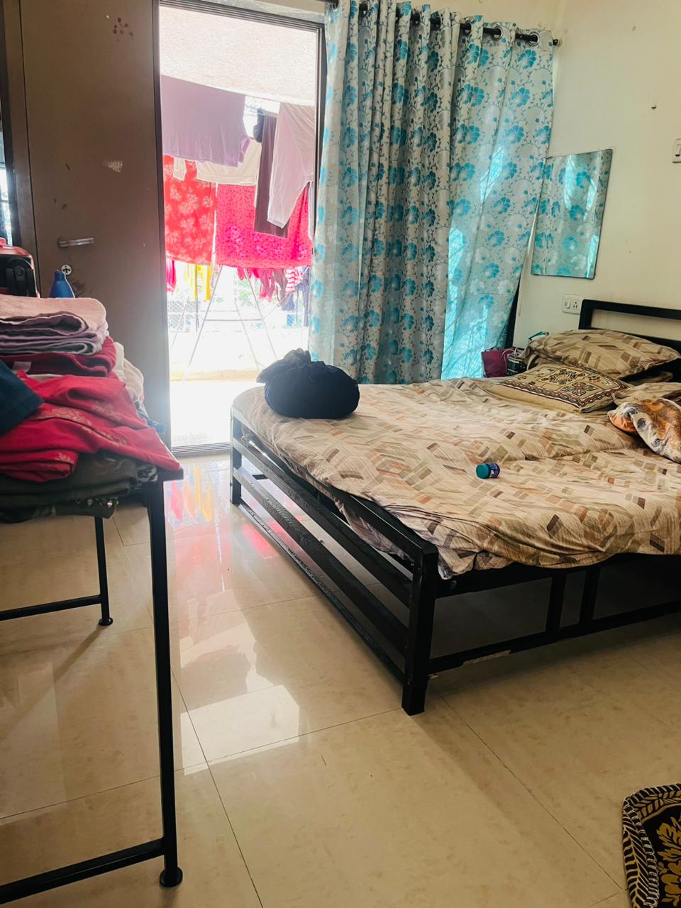 3 BHK + Study Room 100 Sq.Yd. Apartment in Hill View CHS Kharghar