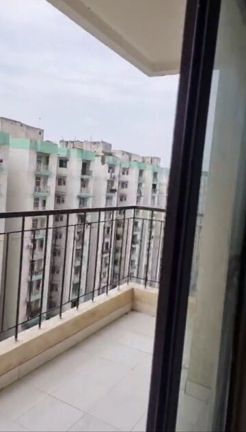 2 BHK Apartment For Rent in Charms Castle, Raj Nagar Extension