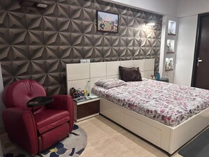 Bedroom in 3 BHK Builder Floor at Gupta Awas, Sector 43 – for Rent