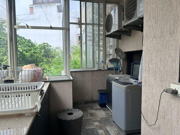 Kitchen in 3 BHK Builder Floor at Gupta Awas, Sector 43 – for Rent