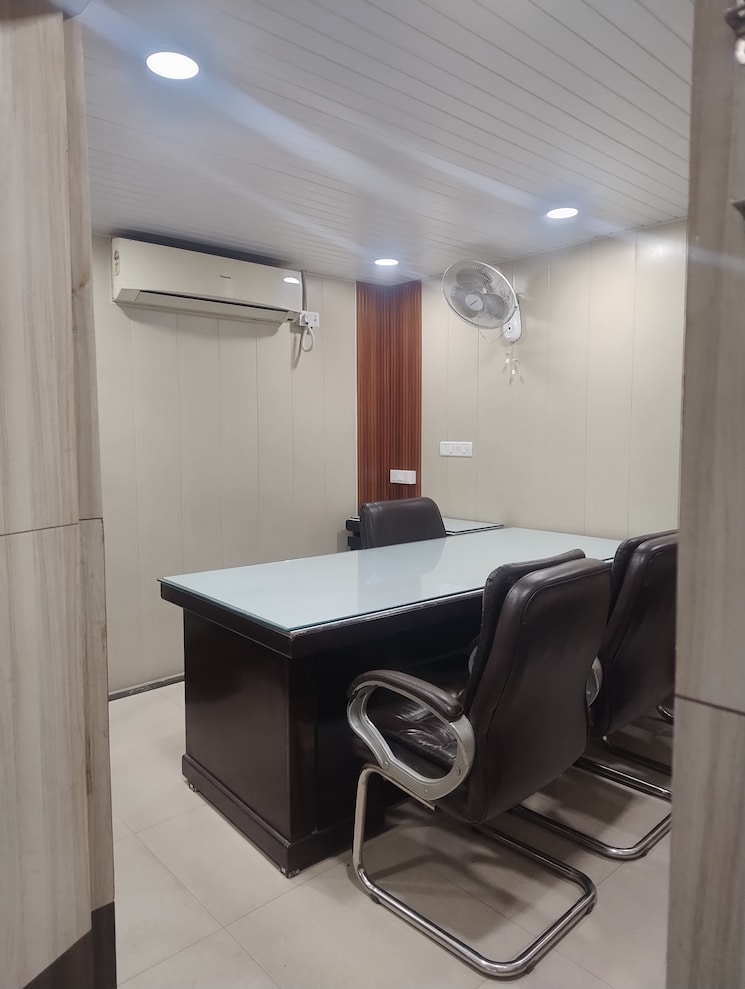 undefined, gomti nagar Commercial Office Space 850 Sq.Ft. In Gomti Nagar Lucknow 9647537