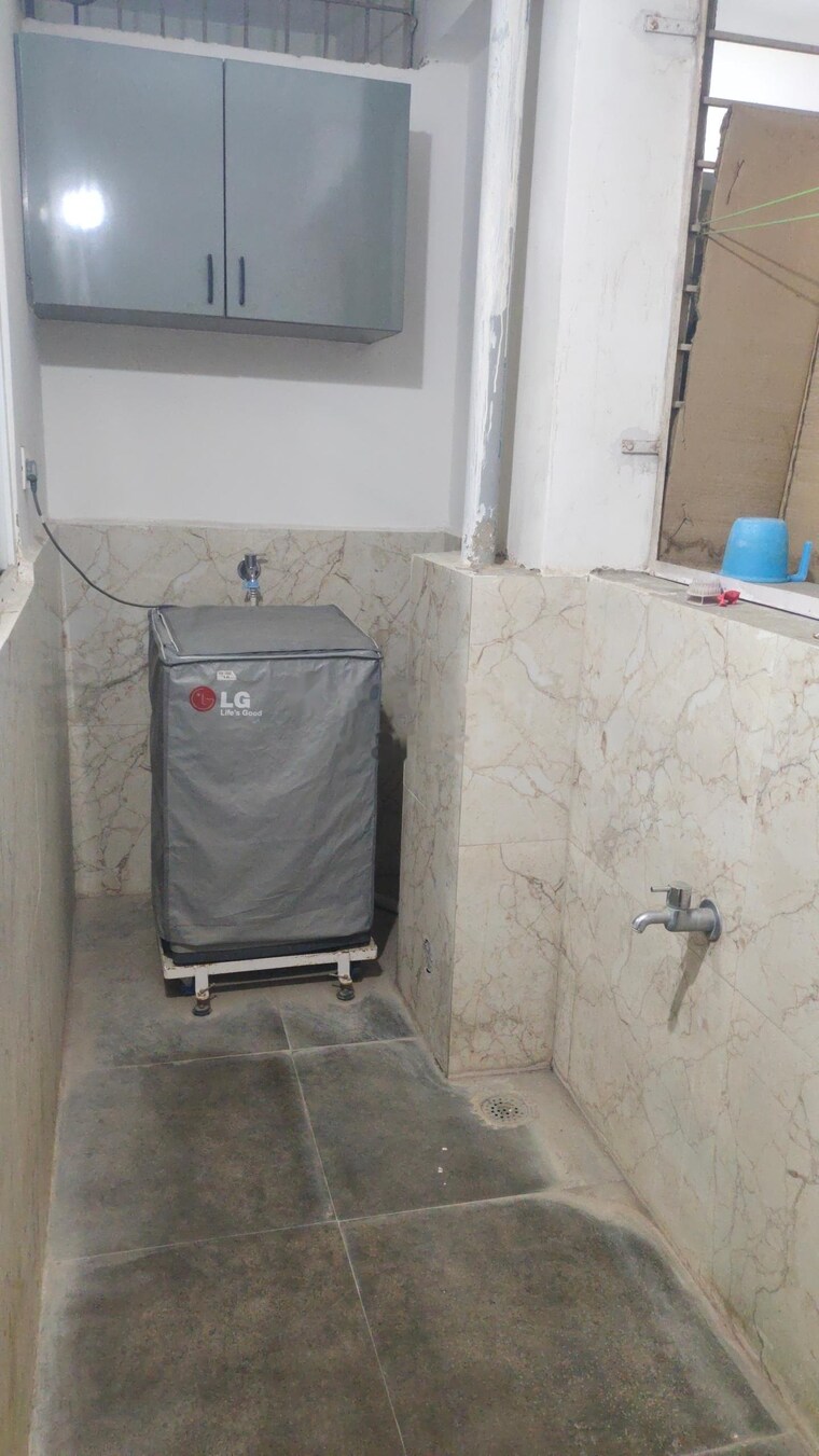 Bathroom, kondapur 3 Bedroom 1800 Sq.Ft. Apartment In Kondapur Hyderabad 9647532