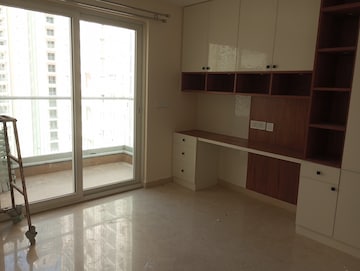 Room in 3 BHK Apartment at Aurobindo Kohinoor, Serilingampally – for Rent