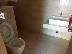 Bathroom in 3 BHK Apartment at Aurobindo Kohinoor, Serilingampally – for Rent