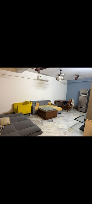 Team Area in 2 BHK Builder Floor at DLF Pink Town House, Dlf City Phase 3 – for Rent