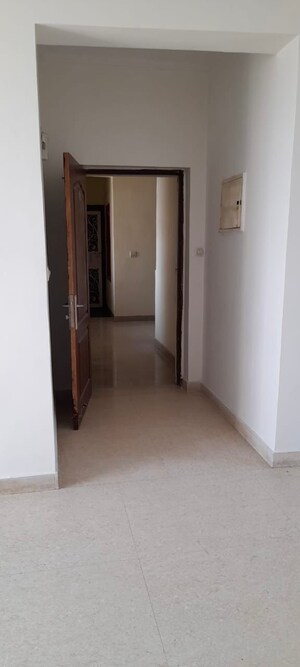 Room in 2 BHK Builder Floor at DLF City Gurgaon, Sector 27 – for Rent