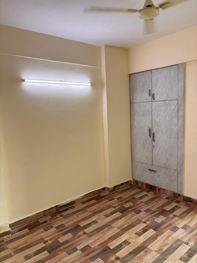 Room, migsun-roof 2 Bedroom 815 Sq.Ft. Apartment In Raj Nagar Extension Ghaziabad 9647558