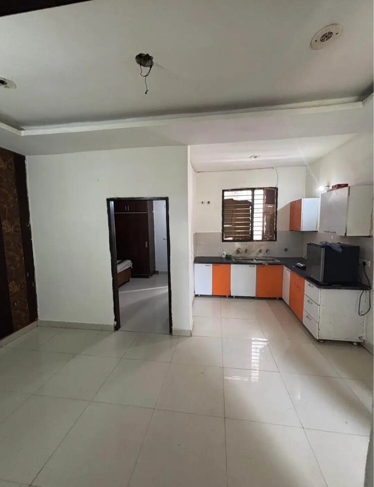 Kitchen, dhakoli 2 Bedroom 94 Sq.Yd. Apartment In Dhakoli Zirakpur 9647597