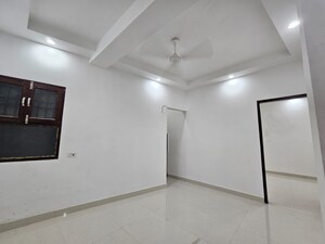 Room in 1 BHK Builder Floor at Saket – for Rent