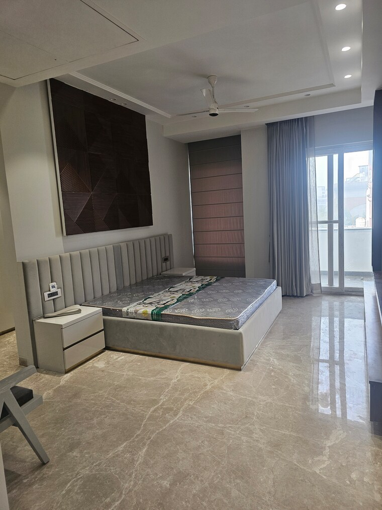 undefined, anand vihar 4 Bedroom 360 Sq.Yd. Builder Floor In Anand Vihar Delhi 9647651