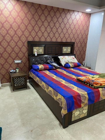 Bedroom in 4 BHK Builder Floor at Vipul Square, Sushant Lok I – for Rent