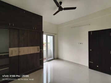 Room in 3 BHK Builder Floor at Hsr Layout – for Rent