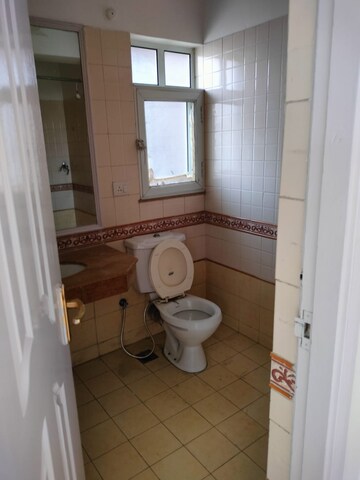 Bathroom in 4 BHK Apartment at DLF Westend Heights, Sector 53 – for Rent