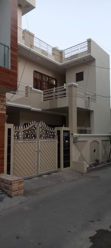 4 BHK Independent House For Sale in Vikas Nagar