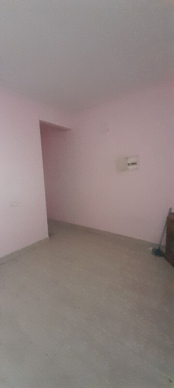 Room in 2 BHK Apartment at Signature Global Solera 2, Sector 107 – for Rent