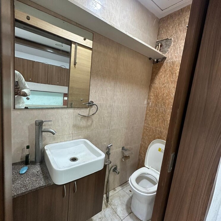 Bathroom, ild-trade-centre Commercial Office Space 1600 Sq.Ft. In Tikri Gurgaon 9647675