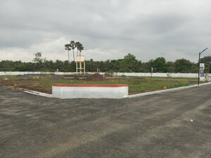 Plot For Sale in Vadaputhur
