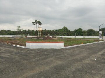  Plot For Sale in Vadaputhur