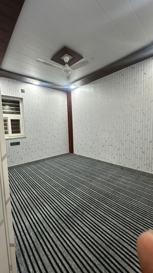 2 BHK Apartment For Rent in Vikas Puri