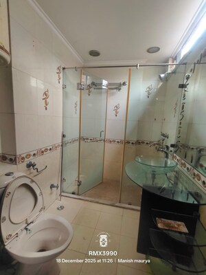 Master Bedroom in 3 BHK Builder Floor at Greater Kailash ii – for Sale