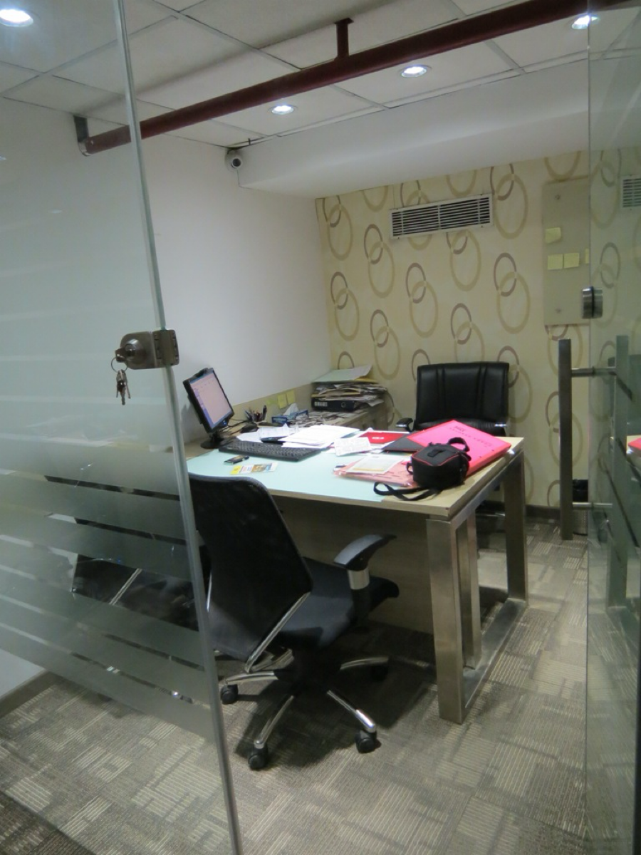 Office Space For Rent in Universal Trade Tower