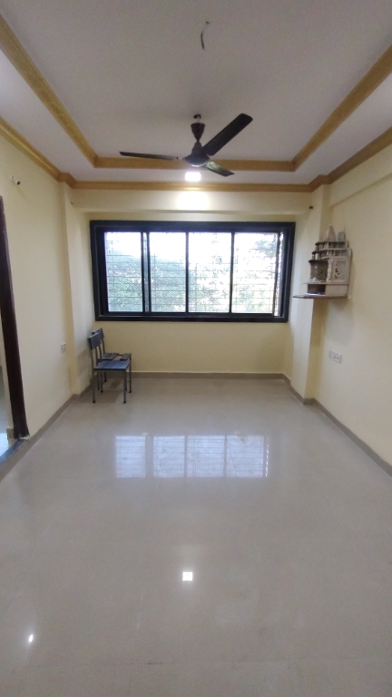 1.5 BHK + Pooja Room Apartment For Rent in Sunflower Chs